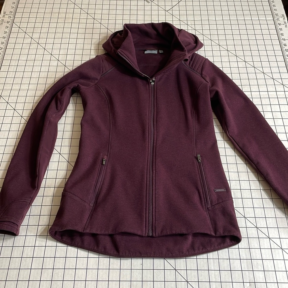 Athleta strong freeze lined hoodie jacket/sweatshirt, deep dark purple, pockets